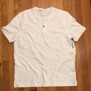 Banana Republic white Henley short sleeve size Large